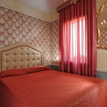 Hotel Roulette 3 3*