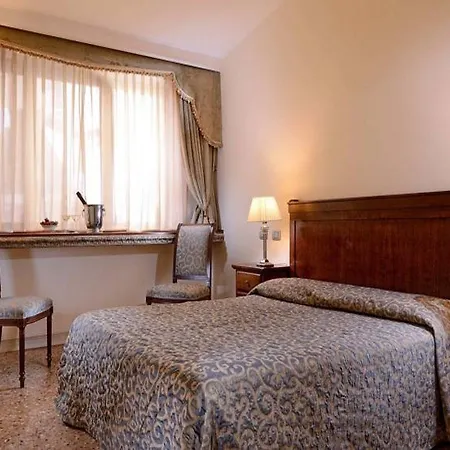 Roulette 3 Hotel 3*